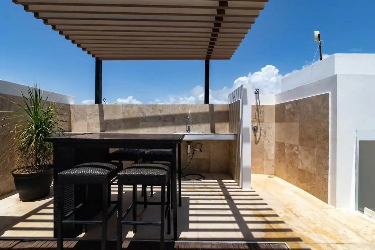Dream Condo Between Beach&5ta Playa del Carmen Mexico